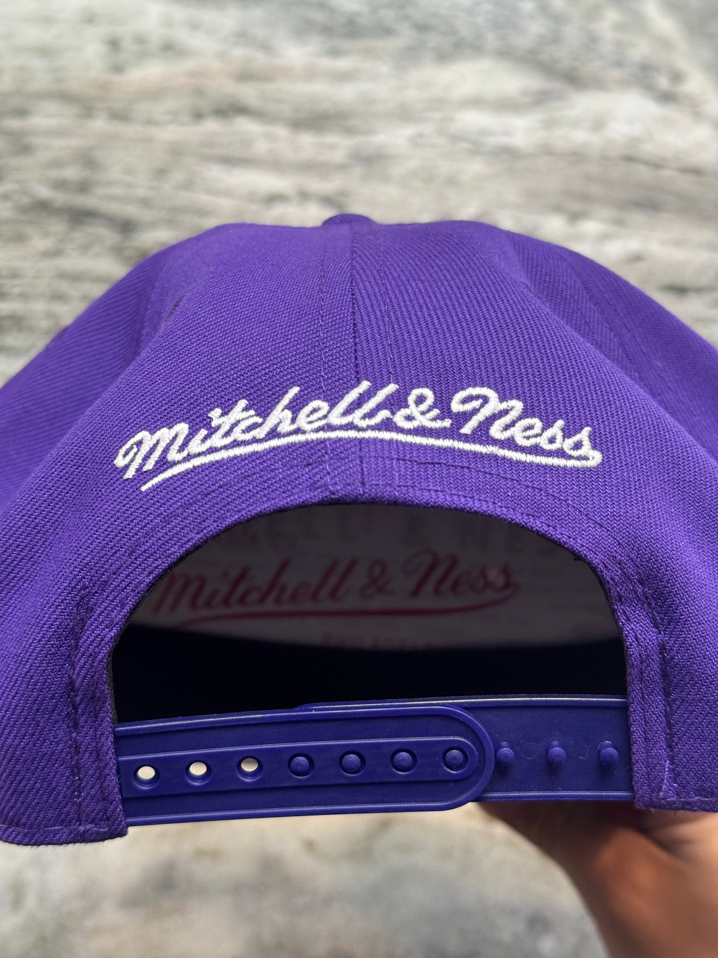 Gorra Mitchells & Ness Vintage Lakers Big Logo