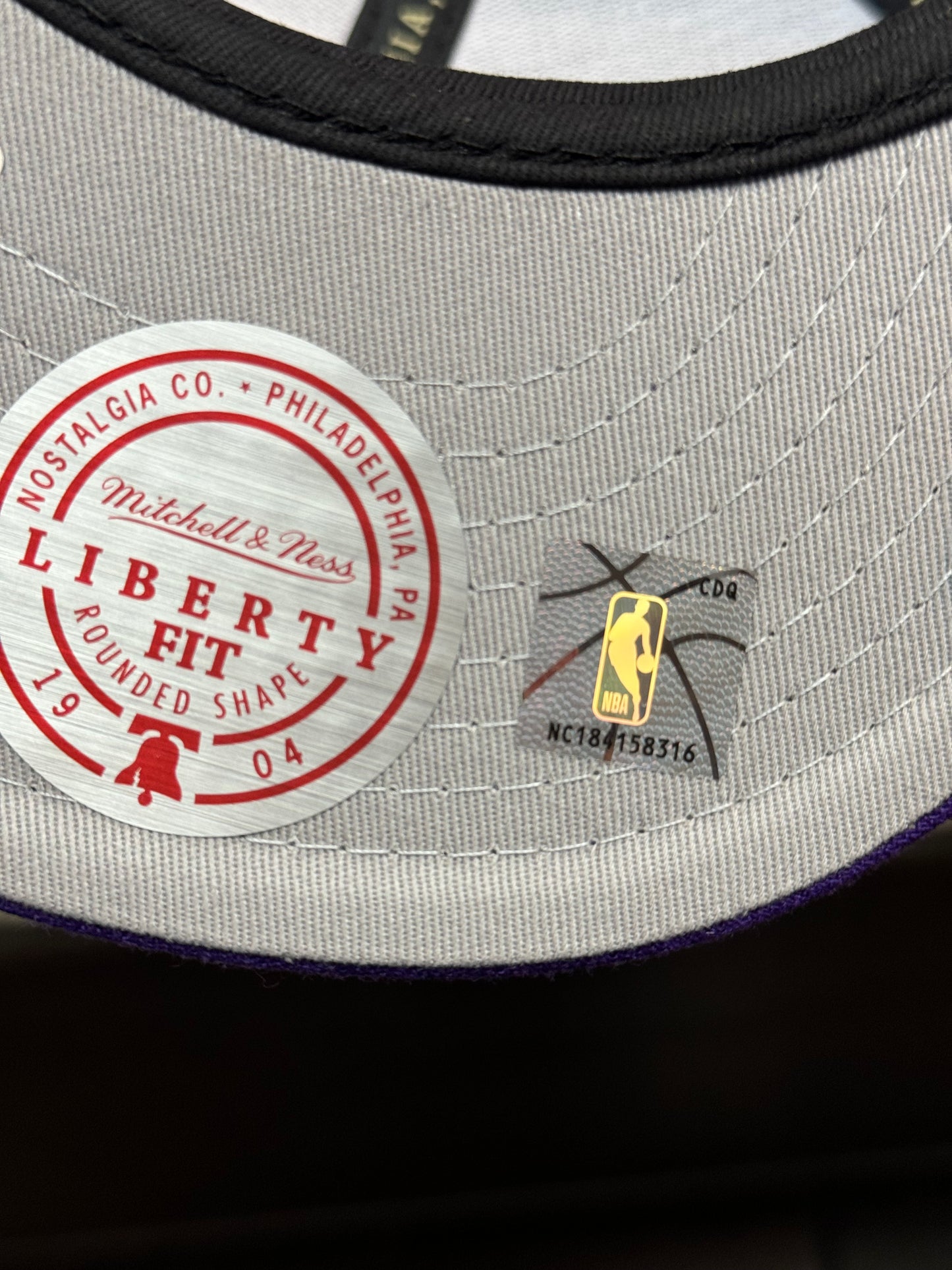 Gorra Mitchells & Ness Vintage Lakers Big Logo